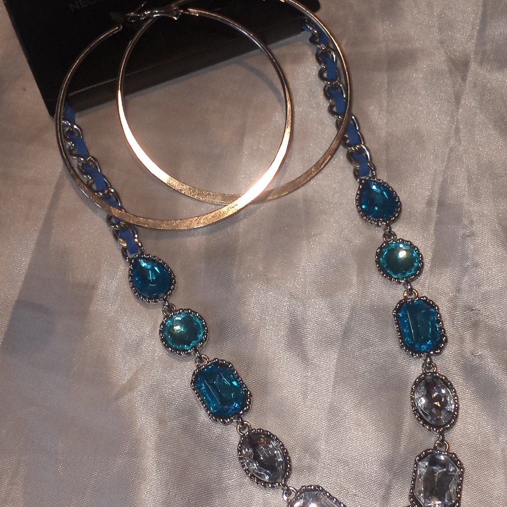 Diamond And Blue Diamond Hoop Earring Set